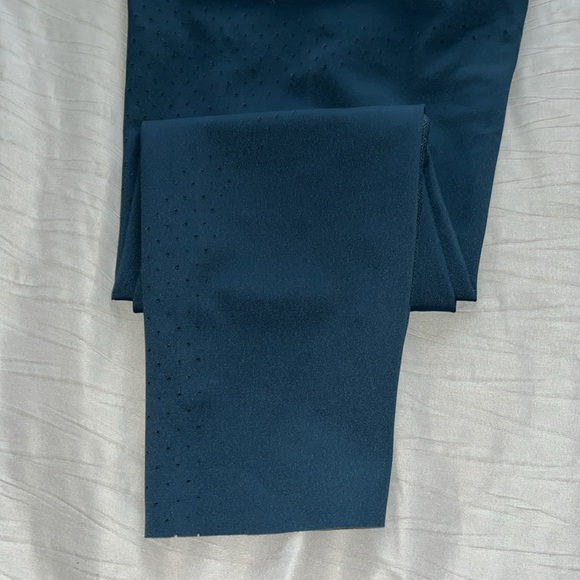 Buffbunny Leggings - Picture 3 of 3